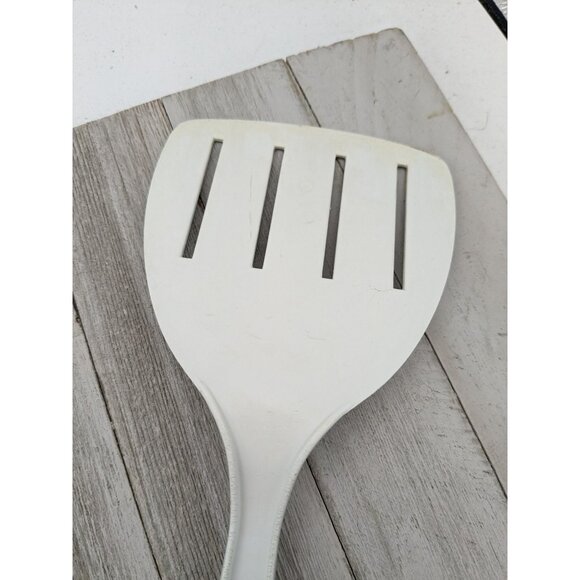 Tailor Made #1 Wide Slotted Spatula Turner Flipper White Nylon Plastic 11 3/4" - Picture 5 of 8